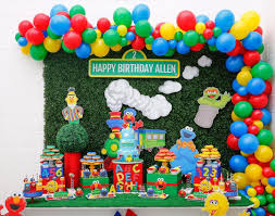 Live Love Play On Instagram One Last Shot Of This Fun Table Set Up Sesame Street Birthday Elmo Birthday Party Boy Sesame Street Birthday Party Ideas Boy