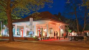 Check out nearby places on a map. Bienvenue Herzlich Willkommen In Der Garage Du Pont