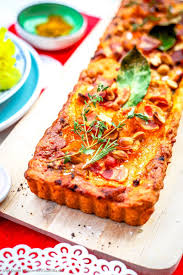 Pikante Sudafrikanische Tarte Capetown Mit Susskartoffeln Und Erdnuss Bringt Sofort Sonne Auf Den Teller Gourmetguerilla S Foxy Food Sudafrikanisches Essen Rezepte Afrikanisches Essen