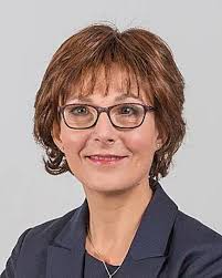 Helena Turner's Instagram, Twitter & Facebook