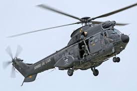 Metz 2007 Puma En Mission D Evacuation Sanitaire Armee De L Air Helicoptere Aviation Militaire