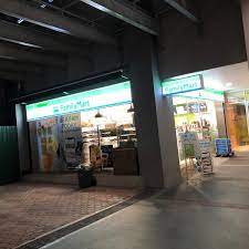 Exclusive family s @ sunway pyramid dairesi, şehir manzarasına sahiptir ve subang ria recreational park çevresinde bulunmaktadır. Family Mart Ground Floor