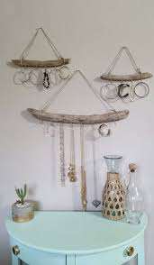 Porte Bijoux Bois Flotte Cette œuvre D Art Va Ajouter Grand Caractere A Votre Maison Accrocher Vos Co Driftwood Jewelry Hanging Jewelry Jewelry Organization