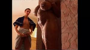 Famiglia di troie tettone (versione full hd - taglio speciale del regista)