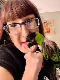 Mommy kisses are the best! 💚