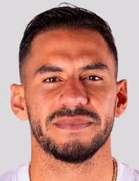 Edson Navarro's Instagram, Twitter & Facebook