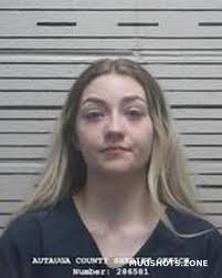 Ginger Ratliff's Instagram, Twitter & Facebook