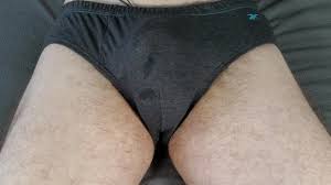 ハンズフリーでチンポバイブを使ってパンツに射精し、その後オーガズム後の拷問が続く