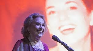 Também teve um casamento de 23 anos com o. 67fjumnhb1tn2m