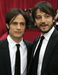 El actor y director de cine josé ángel garcía había sido hospitalizado hace algunos días estos trinos también anuncian la muerte del actor gael garcía, quien aún no se ha pronunciado sobre esta triste noticia Gael Garcia Bernal And Diego Luna Cast In Will Ferrell Spanish Language Comedy Casa De Mi Padre Popsugar Entertainment