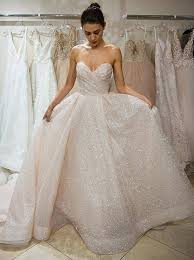 Zum verkauf kommt ein neues sehr schönes kleid in cremefarben mit herzausschnitt. A Linie Herzausschnitt Gericht Schleppe Armellos Elfenbein Spitze Hochzeitskleid Mit Pailletten Dresstells Com