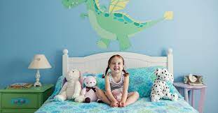 Solid dark colored woodwork frame with straight posts serves as the basis for comfortable full size. When To Transition To Toddler Bed Signs Your Child Is Ready