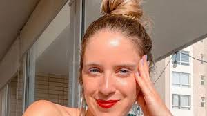 Alison Mandel in Bathing Suit Says "Thank You for My Vacation" — Celebwell