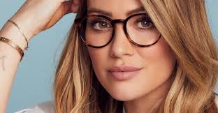 The below financial data is gathered and compiled by therichest analysts team to give you a better understanding of hilary duff net worth by breaking down the most relevant financial events such as yearly salaries. Who S Hilary Duff Bio Husband Net Worth Sister Boyfriend Son Tattoo