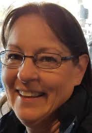 Lori Hammack's Instagram, Twitter & Facebook