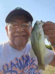 Fishing trip in lower bay with wife, catching sheepshead and catfish