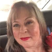 Sarah Paulding's Instagram, Twitter & Facebook