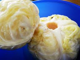 tipexistă două modalităţi de a pritoci varza: Varza Murata La Butoi Pentru Iarna Reteta Traditionala Perfecta