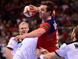 De to spiller henholdsvis for kiel og elverum. Thw Kiel Bestatigt Sander Sagosen Wird 2020 Ein Zebra