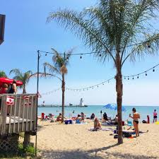 Port dover is an unincorporated community and former town located in norfolk county, ontario, canada, on the north shore of lake erie. Port Dover Beach On Lake Erie Ontario Canada Is A Popular Spot And Has Real Palm Trees Jobbiecrew Com