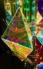 Since 1972, creative mirror & shower has been the leading shower door, glass and mirror company in chicago. The Beautiful Infinity Mirror Effects Of Dichroic Boro Glass And Tiny Led Lights Https Www Djpeter Co Stained Glass Diy Led Infinity Mirror Infinity Mirror