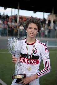Locatelli represented italy at senior level internationally. Manuel Locatelli On Twitter Thank You Milan Acmilan Http T Co Rg7f07pddx