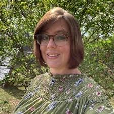 Tara Bishop's Instagram, Twitter & Facebook