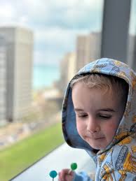 How y'all feel about a cancer and a Leo ?