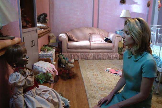 Annabelle' Review: 'Conjuring' Devil Doll Takes Center Stage