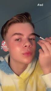 #Showupbold like @sethobrien to your first day at school with the help of  Brow Power Eyebrow Pencil and Bye Bye Under Eye Concealer! #itcosmetics