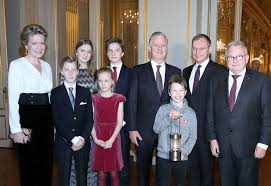 Oktober 2005 kam prinz emmanuel léopold guillaume francoise marie von belgien in anderlecht als drittes kind von könig philippe und königin mathilde zur welt. Orf Friedenslicht Im Belgischen Konigshaus Landesstudio Oberosterreich