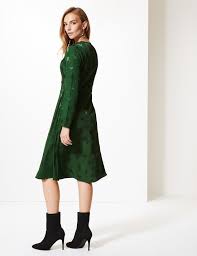 We did not find results for: Quinze Robes De Fetes A Moins De 70 Euros Madame Figaro