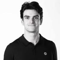 2500+ perfiles de «Troisi»