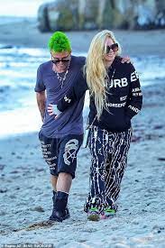 Avril lavigne news, gossip, photos of avril lavigne, biography, avril lavigne boyfriend list 2016. Avril Lavigne Shares A Passionate Kiss With Boyfriend Mod Sun During Sunset Stroll In Malibu Daily Mail Online