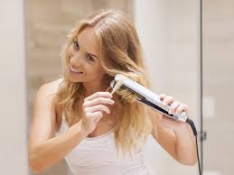 Wie halten die locken beim locken machen mit dem glätteisen besonders lang? Schone Locken Selber Machen Die Besten Tricks Nivea