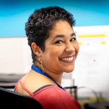 Alicia Abrams's Instagram, Twitter & Facebook