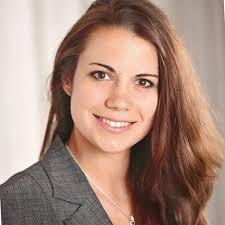 Maria köstlinger spielt in vorstadtweiber die verarmte adelige waltraud steinberg, zunächst noch ehefrau und später die witwe von ministerialrat josef. Sieben Jung Poltikerinnen Im Interview
