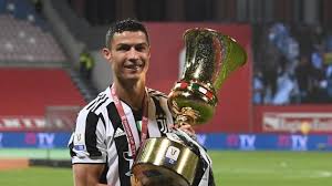 La juventus es el club de fútbol con más títulos y con mayor tradición deportiva de italia, así como también uno de los más prestigiosos del mundo. Niente Trofeo Berlusconi Per Cr7 Nessun Caso Juve Soddisfatta Dei Suoi Primi Allenamenti Tuttomercatoweb Com