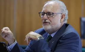 Miguel Ángel Guzmán: «A corto plazo no hay solución a la falta de médicos  de familia y de pediatras»