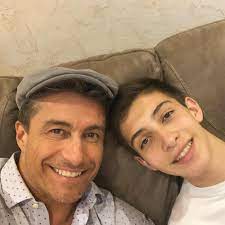 Fernando solabarrieta's net worth has been growing significantly in 2020. Inaki El Hijo De Solabarrieta E Ivette Vergara Que Sigue Los Pasos De Hermano Futbolista Tv Y Espectaculos Pagina 7