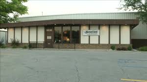 mustard seed furniture bank teams up with lassus handy dandy for fundraiser abc21