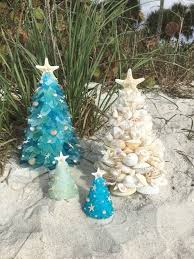 From coastal christmas wreaths to coastal christmas trees, there are plenty of diy coastal christmas decorations to choose from. 350 Coastal Christmas Ideas In 2021 Coastal Christmas Beachy Christmas Beach Christmas
