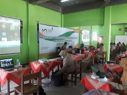 0 ratings0% found this document useful (0 votes). Bimtek Penerapan Edm Dan Erkam Bagi Tim Inti Madrasah Jawa Tengah 1 Selamat Datang Di Man 2 Banyumas