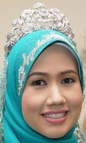 Perpustakaan uitm kampus machang, kelantan ditubuhkan pada tahun 1985 di kampus sementara kem kijang dan telah berpindah ke kampus tetap bukit ilmu bermula tahun 1996. Tiara Mania February 2020