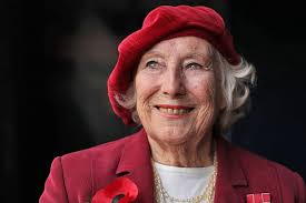 A los 103 años falleció la legendaria cantante británica Vera Lynn — Radio  Concierto Chile