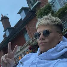 Jono Powell (@jonopowell) • Instagram photos and videos