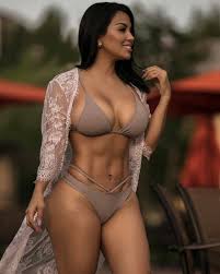 Dolly Castro Pictures (282 Images)