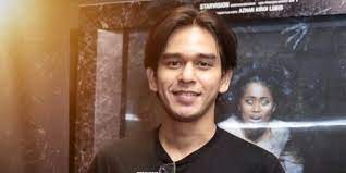 Perhaps — the philippines is dirt poor and the name of the game at mixed nuts is to get white men to buy drinks. Daftar Pemeran Pemain Samudra Cinta Sctv Sisnet Tv