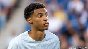 Mercato : Ekitike a pressé Barcola pour Liverpool