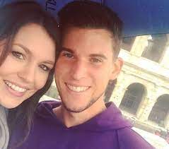 After a tumultuous year for everyone in 2020. Dominic Thiem S Current Girflriend Lili Paul Roncalli Wife Bio